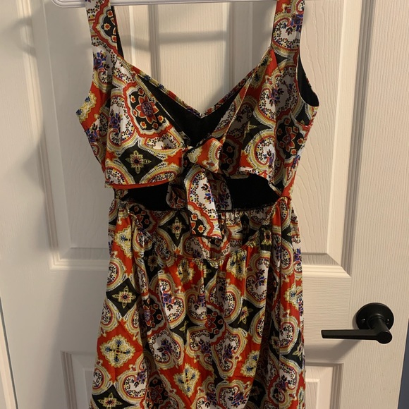 Cute tie back boho dress - Picture 2 of 3